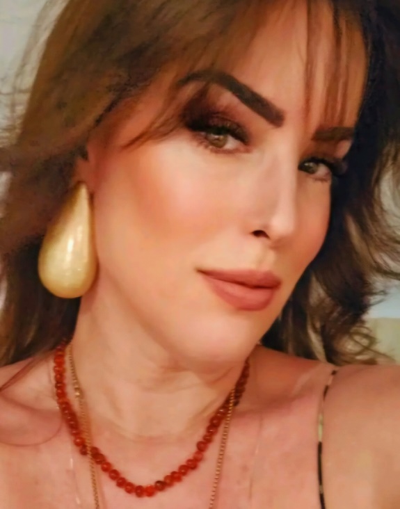 Ana Carolina Simas, escritora membro da AJEB-ES