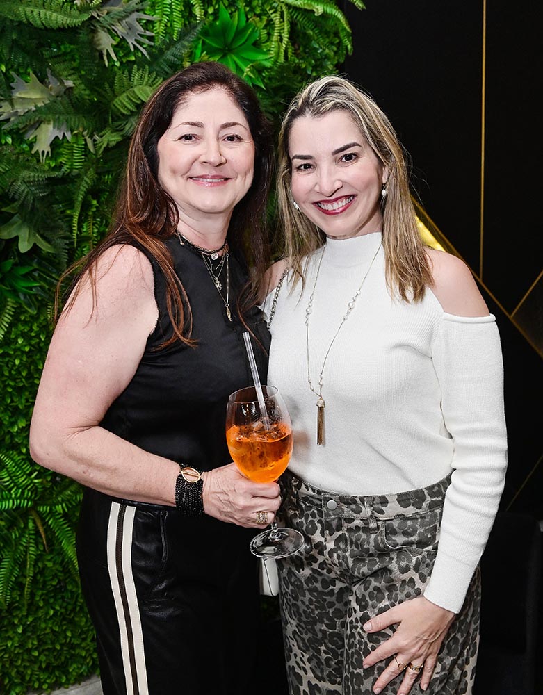Ana Cláudia Deps e Angela Lima