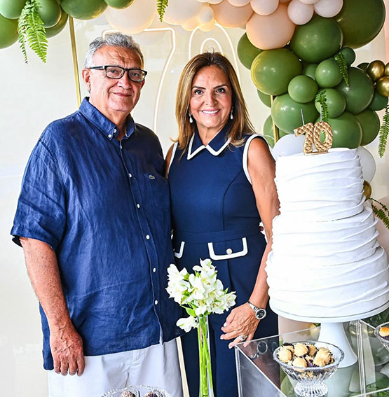 Rubinho Rasseli e Rosane, na comemoração em sua residência_ Cloves Louzada