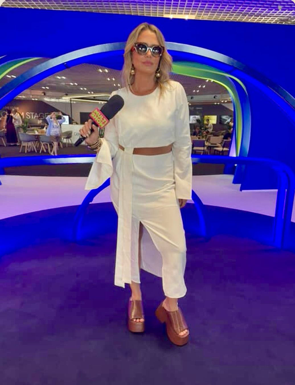 A apresentadora Bruna Calmon, em mais uma cobertura do Festival Cannes Lions, na Riviera Francesa, pelo Multishow e Globoplay