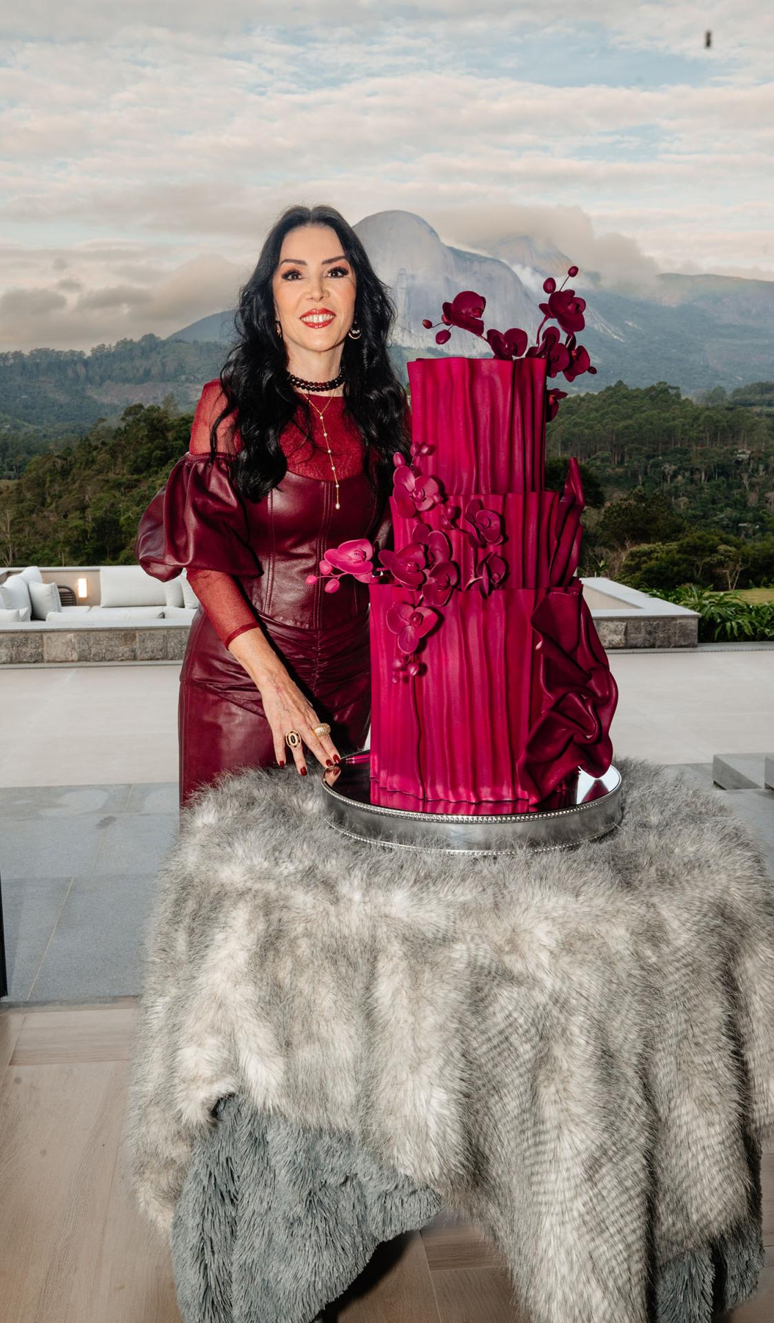 A aniversariante Cláudia Mameri _Mônica Zorzanelli