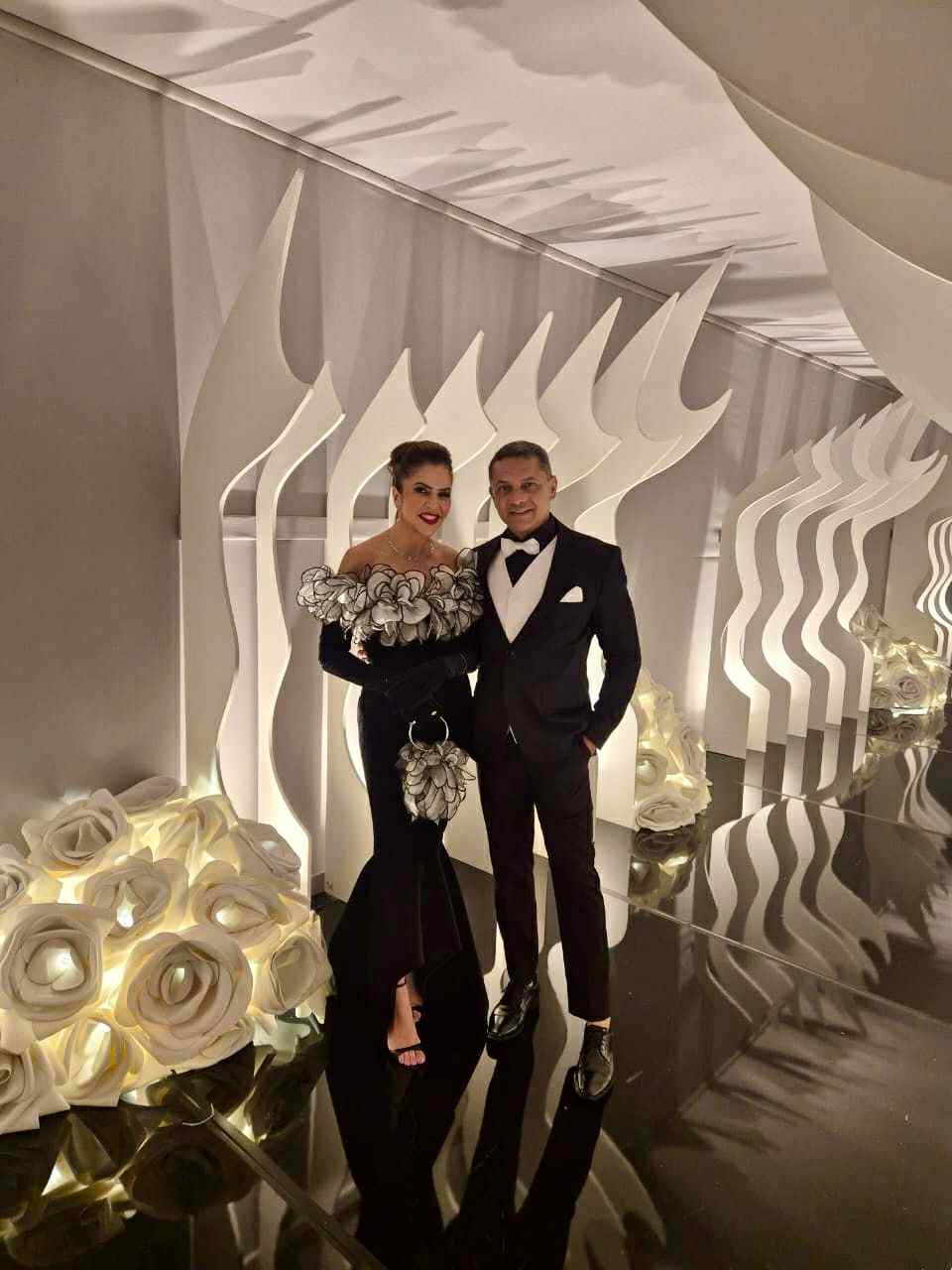 Raigna e Sérgio Vasconcelos. Ela como sempre numa super produção by ClosetMy