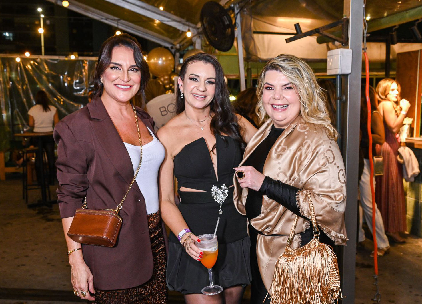 Flávia Fardim, a aniversariante Tati Emerich e Fernanda Prates