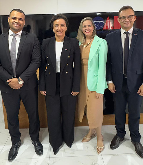 - Kleilton Patrício Dalfior, presidente da Subseção de Pinheiros da OAB-ES - Erica Neves, presidente da OAB-ES   - Lélia Tavares Pereira, presidente da Subseção da OAB-ES de Nova Venécia - Amarildo Josino de Souza Filho, presidente da Subseção da OAB-ES d