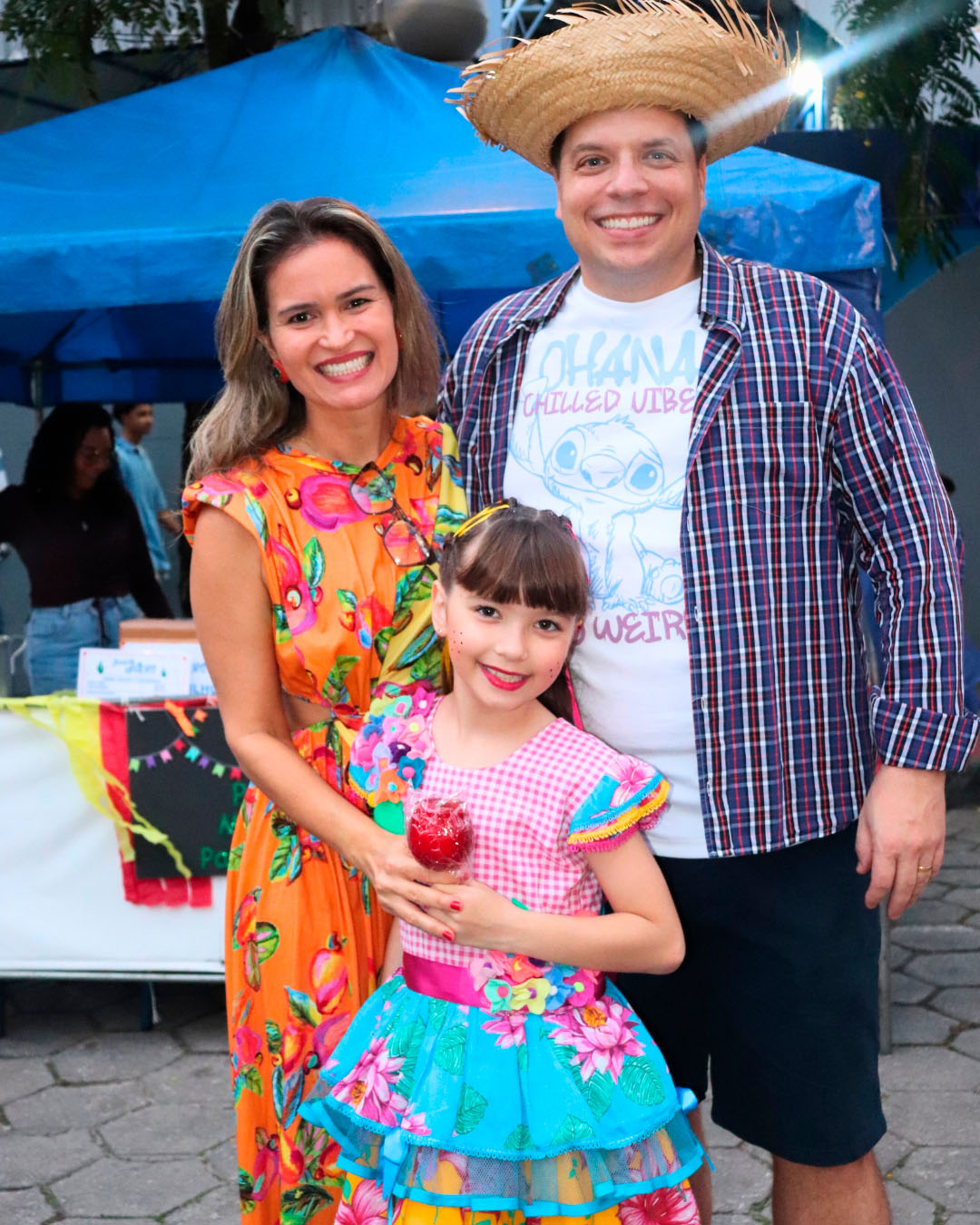 Kariny Bruneli e Giuliano com a filha