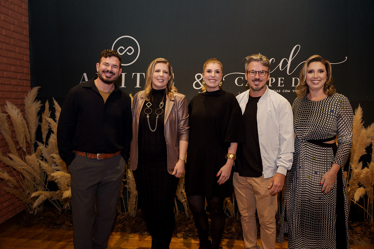 Fabrício e Frederico Salvador Andreia Gentilini da Amitiú e Tatiana Puppim e Roberta Girelli