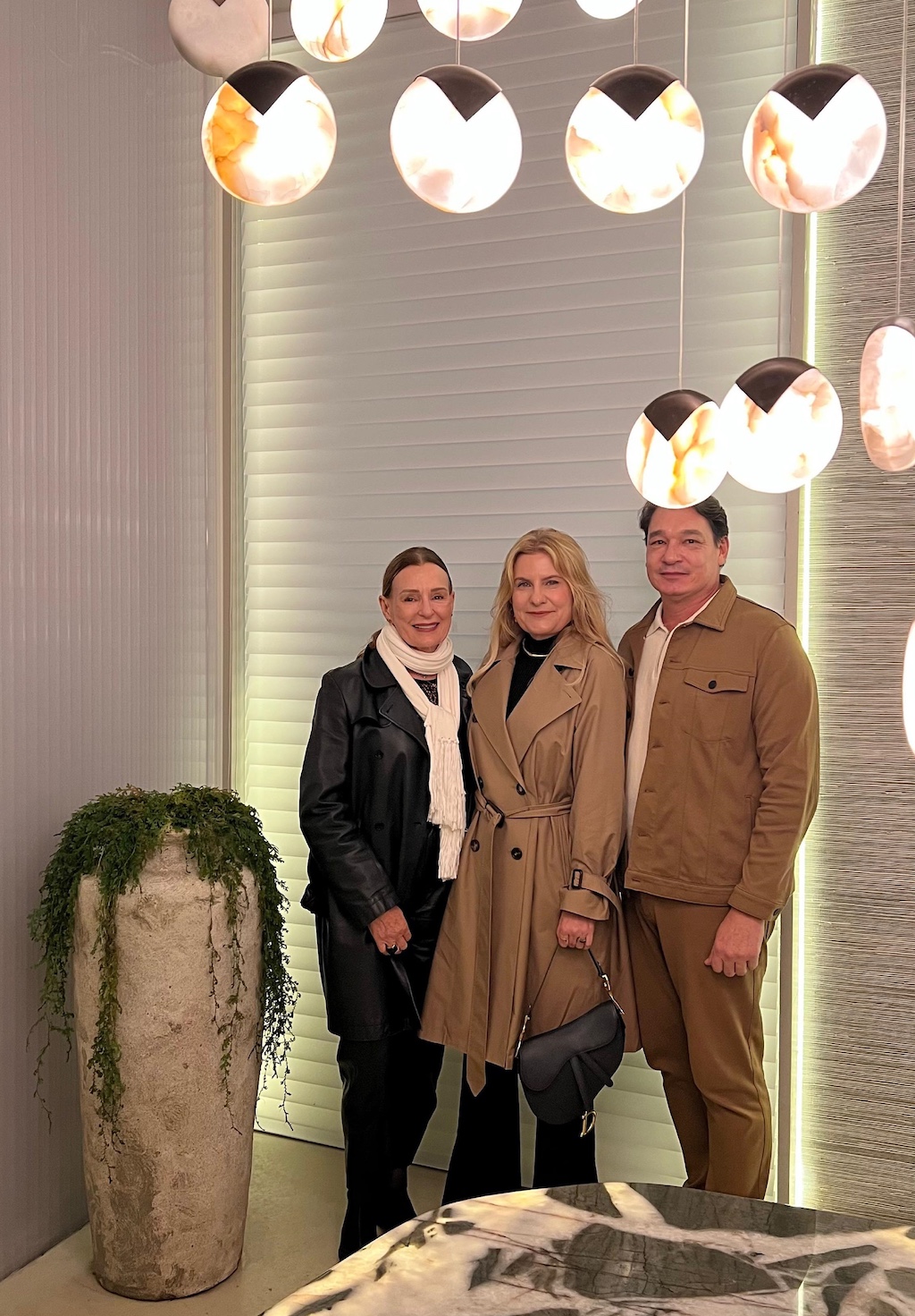 Sandra, Daniela Andrade e Moisés Demoner na CasaCor SP