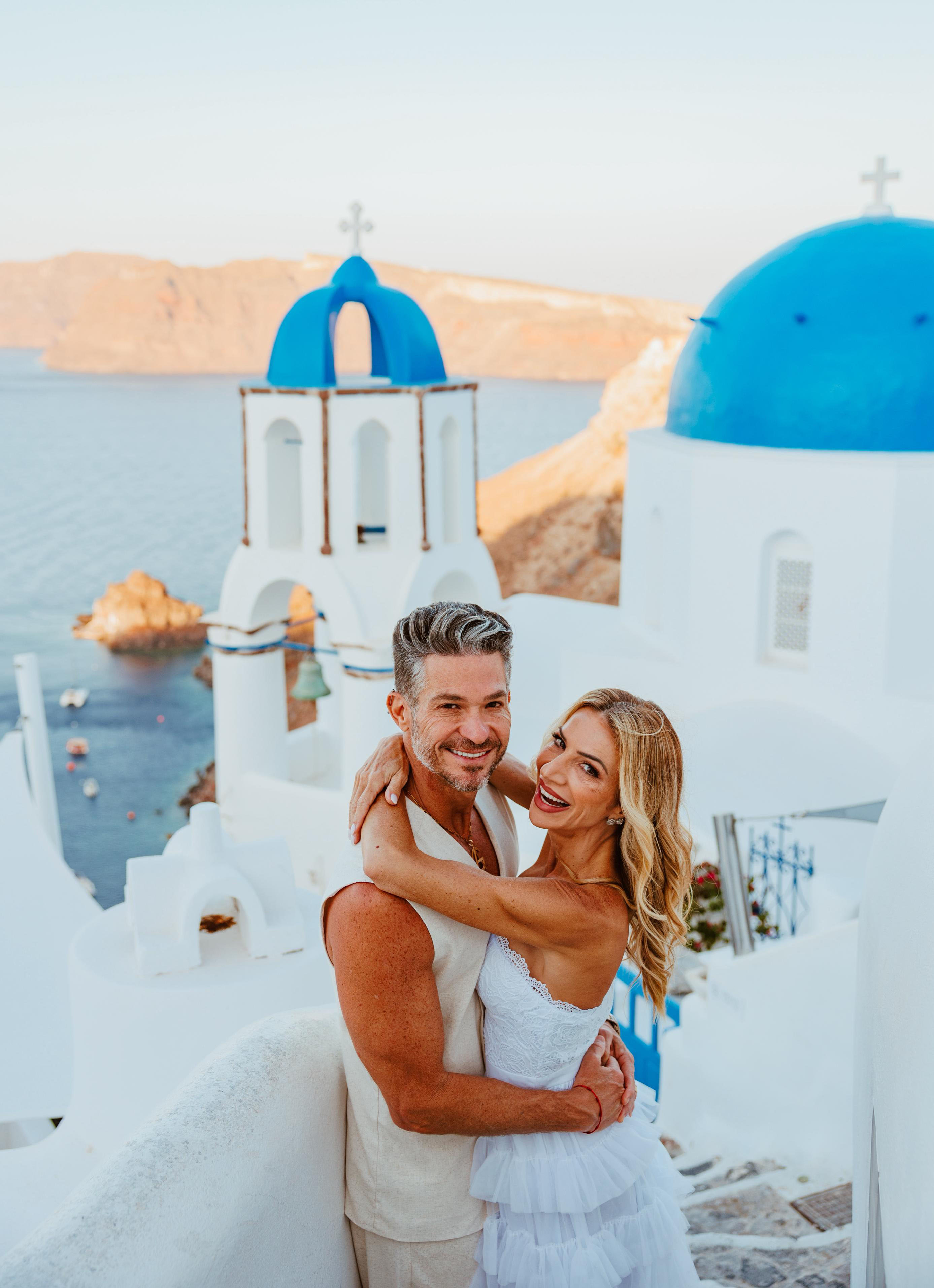 André Rosa e Giovanna em Santorini