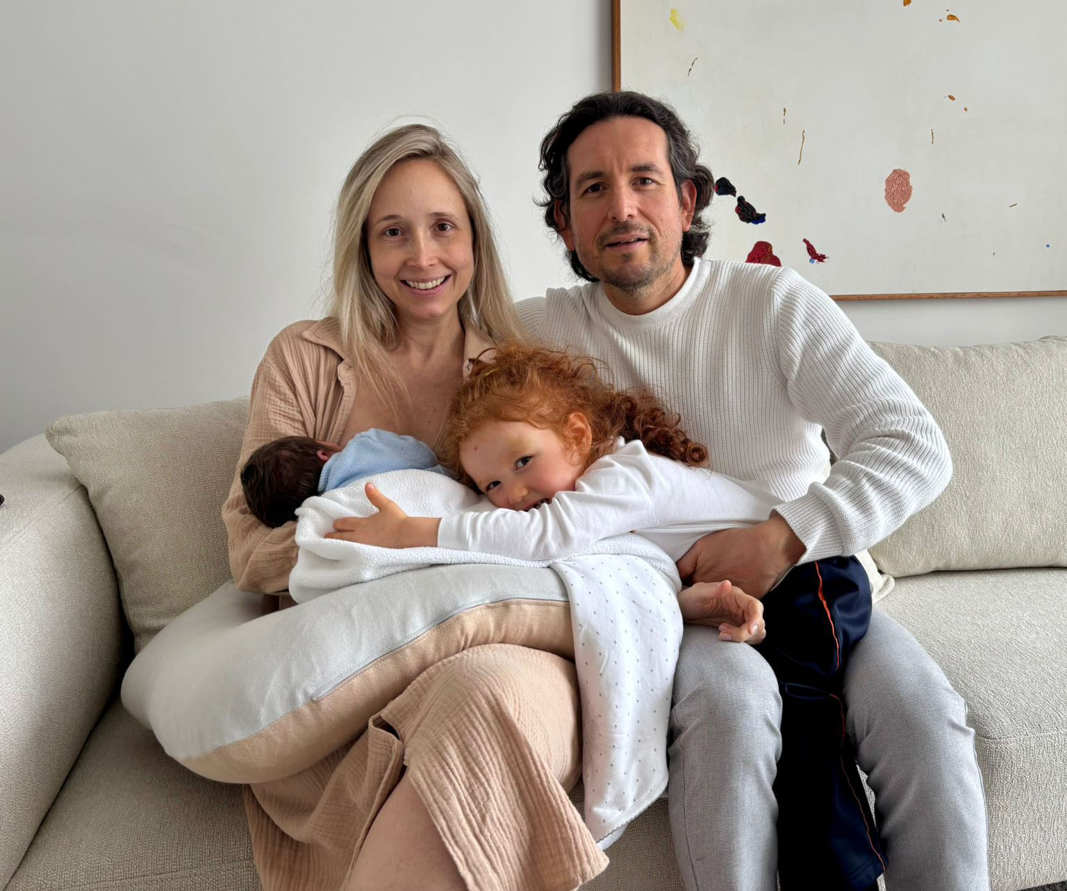 Brunella Sardenberg Moncorvo e de Tomás Vidaurre com a filha Maria e o caçulinha David