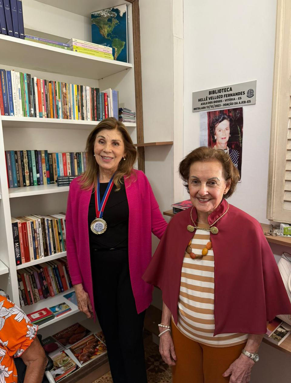 Wanda Alckmin representando a AJEB e Sonia Barreto representando a AFESL