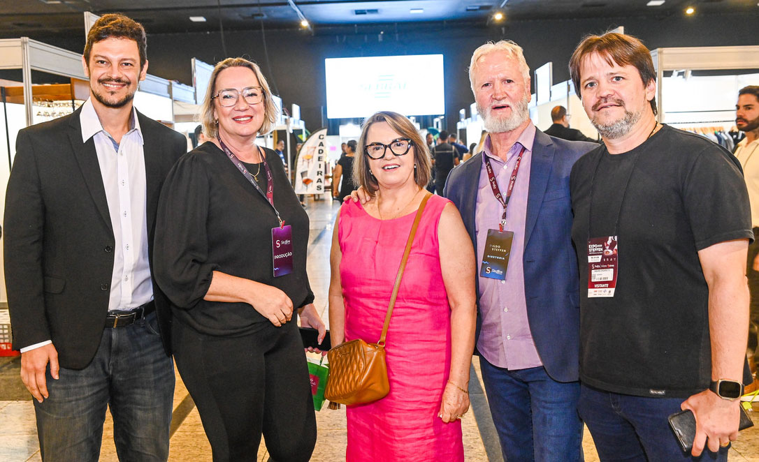 Rodrigo Vervloet, Elineia Heâncio, Marlene Massing, Ildo Steffen e Fabiano Ongaratto