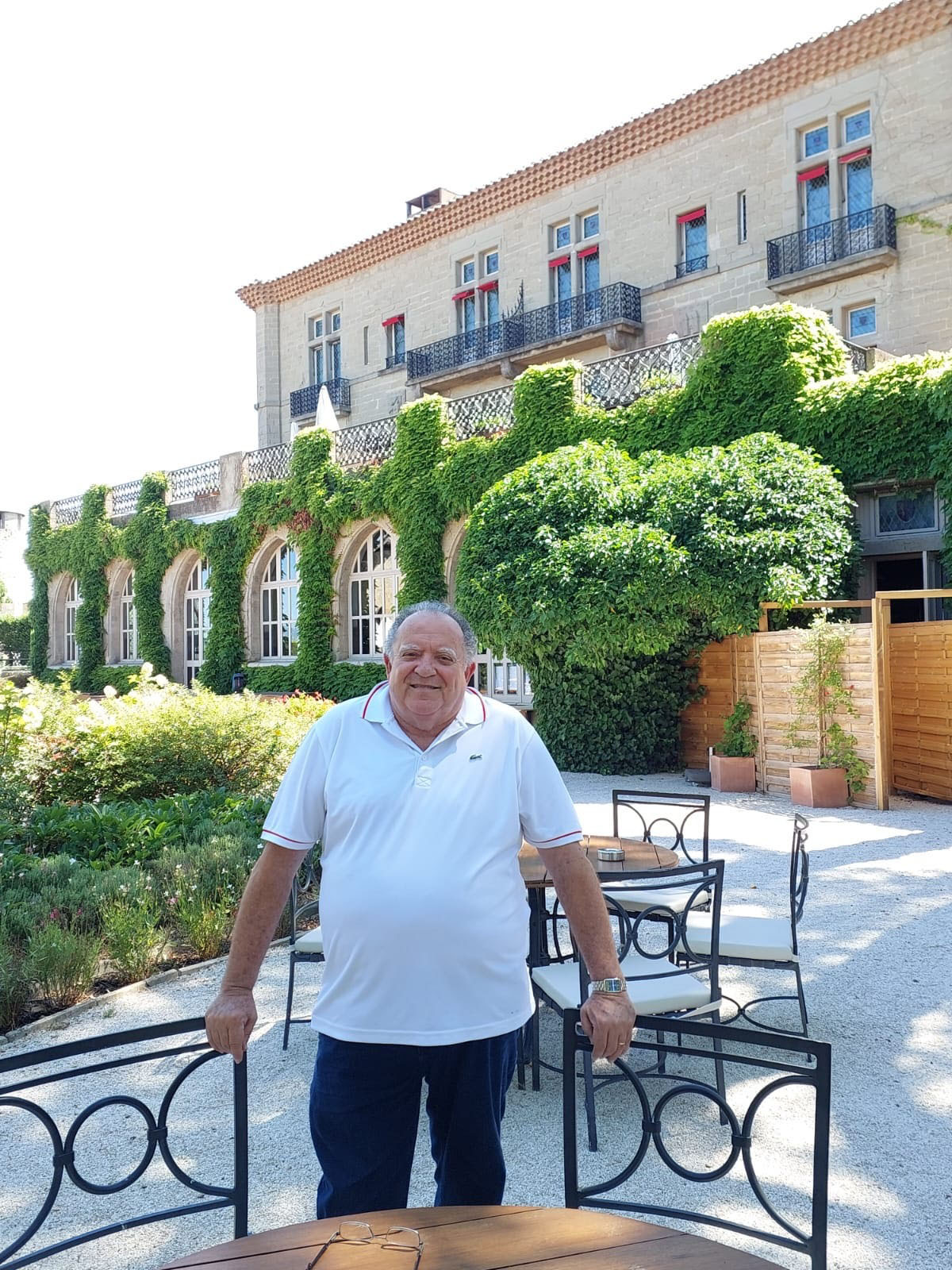 Juarez Campos no Hotel De La Cité, no Castelo de Carcassone