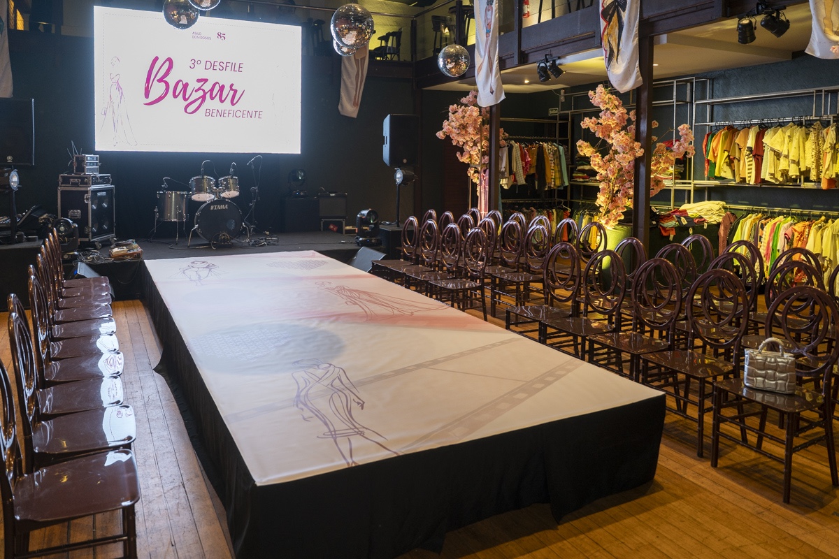 3º Desfile Bazar em prol do Asilo dos Idosos de Vitória