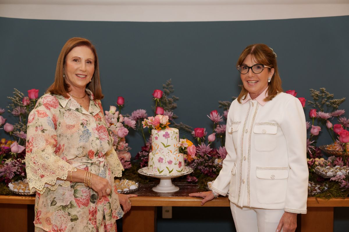 Mary Helal e sua irmã Valéria Braido