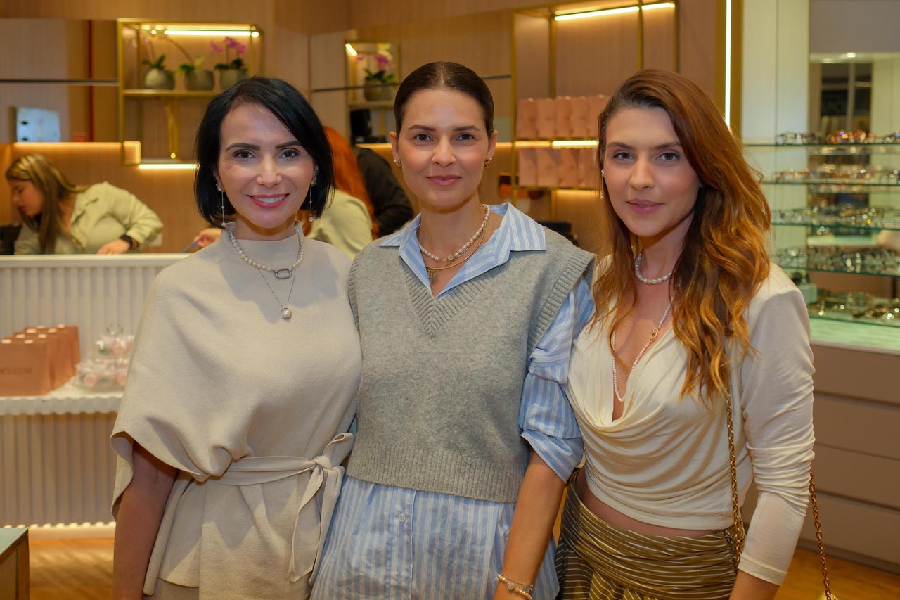 Ana Paula França, Bruna Bezerra e Gabriela Varejão