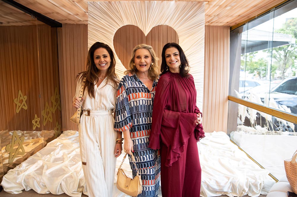 Viviane Anselmé, Marcela Pagani, Monica Camilo
