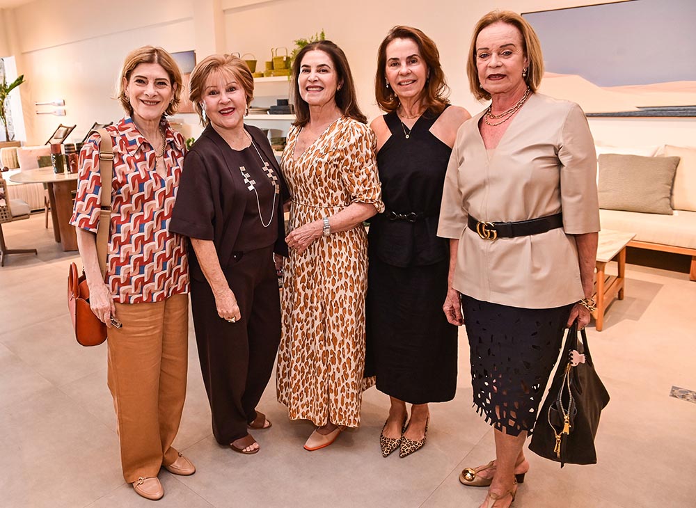 Gilda Bonadiman, Carmem,  Regina, Cristina Santos e Rita Garajau _Cloves Louzada