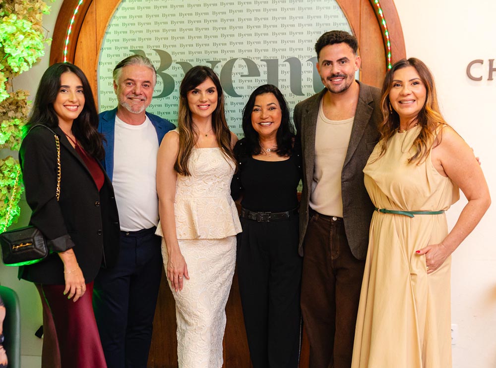 Mayra Marques, Telmo Coelho, Bárbara Coelho Laranja, Vera Pereira, Glauber Saibert , Sônia Coelho__Crédito Pedro Oliver