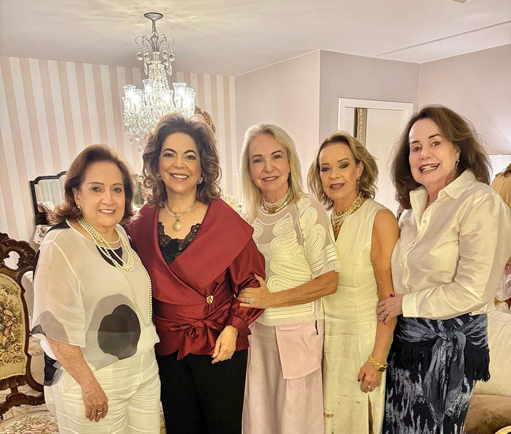 Ana Maria Coelho, Letícia, Elia Marly Lucas, Rita Garajau e Diana Murad
