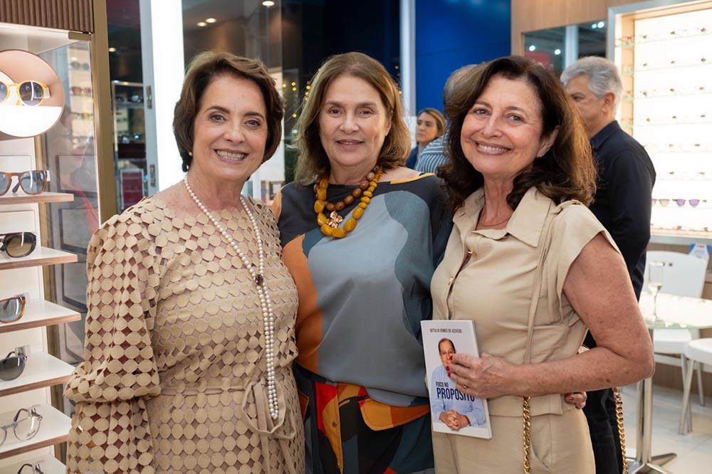 Denise Nogueira da Gama de Azevedo, Teresa Aragao, Nazareth Nogueira da Gama