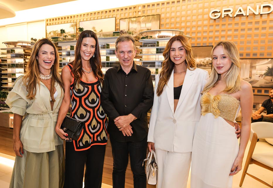 Mariana Morena, Marianne Pernambuco, Rodrigo Barbosa, Sara Broedel e Bianca Romanha