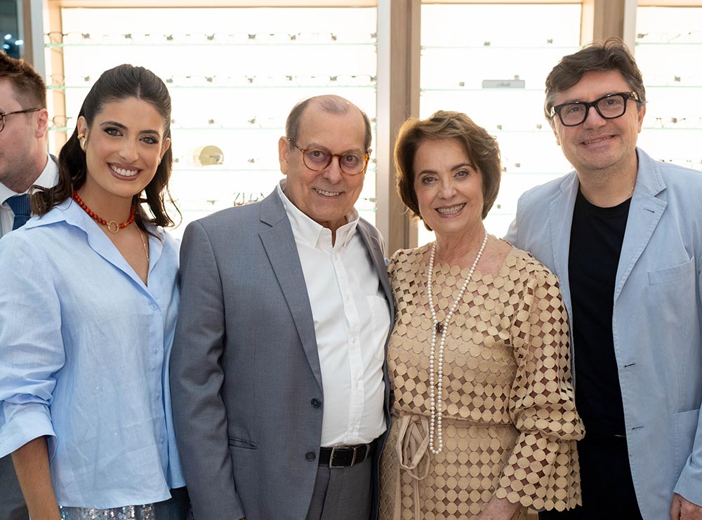 Ana Luiza Azevedo, Getulio Gomes de Azevedo, Denise Azevedo e Giorgio Pradi presidente da EssilorLuxottica