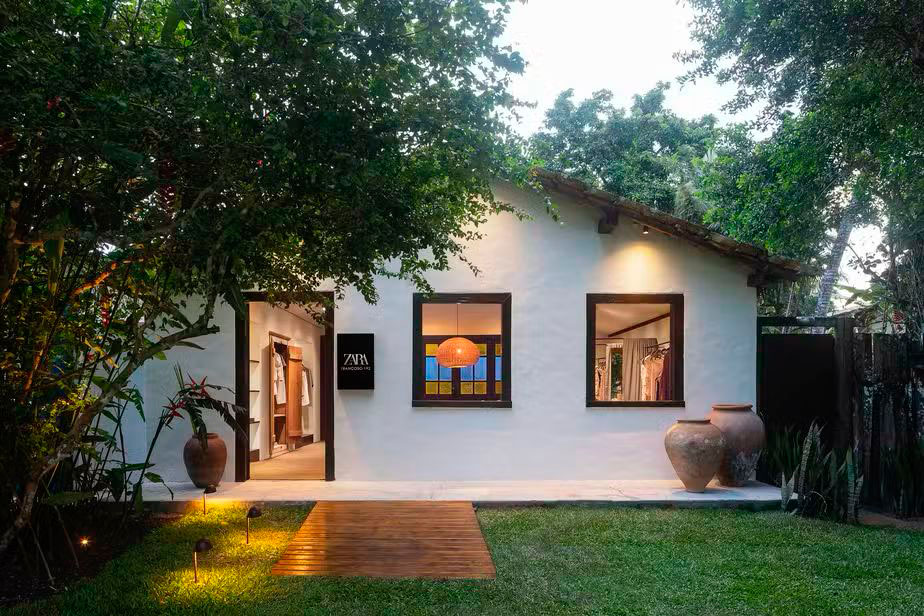 Zara abre em Trancoso, no Quadrado, a primeira pop-up store da América Latina!