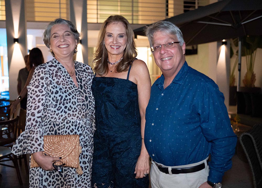 Irani Francischetto com Cecília e Rodrigo Aboudib