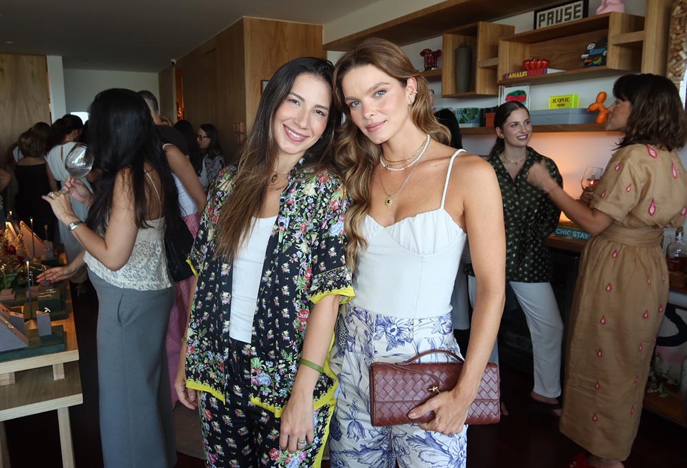 Lais Areias, Taise Colodetti