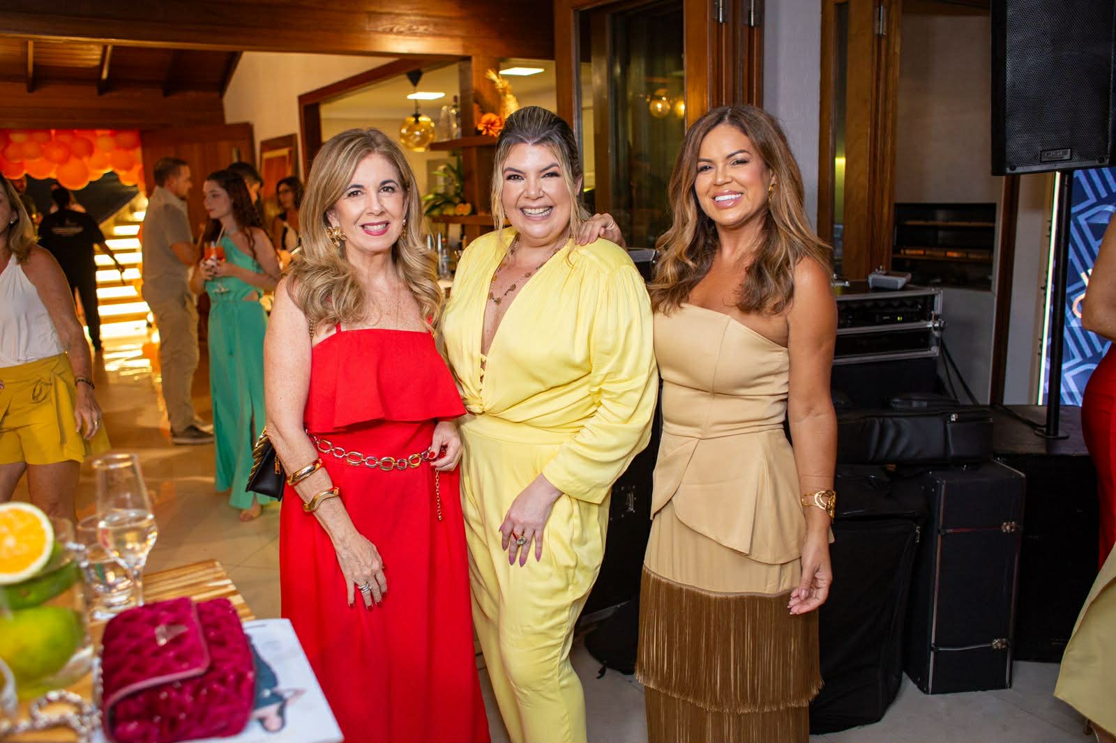 Claudia Louzada, Fernanda Prates e Nívia Degasperi