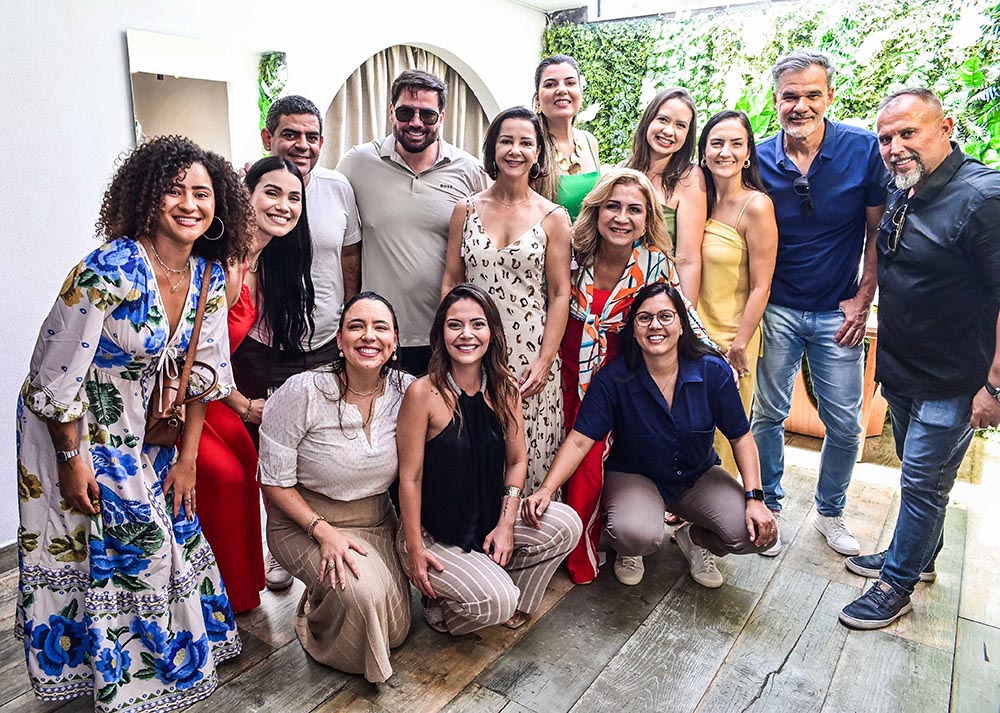 Time de vendas da Grand Construtora