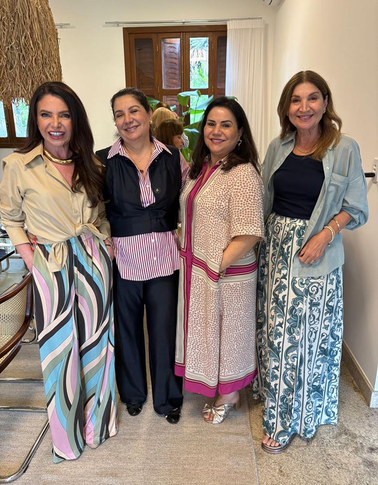 Ana Paola Teixeira, Silvana Robson, Sandra Pavan e Josiane Dalvi Alves