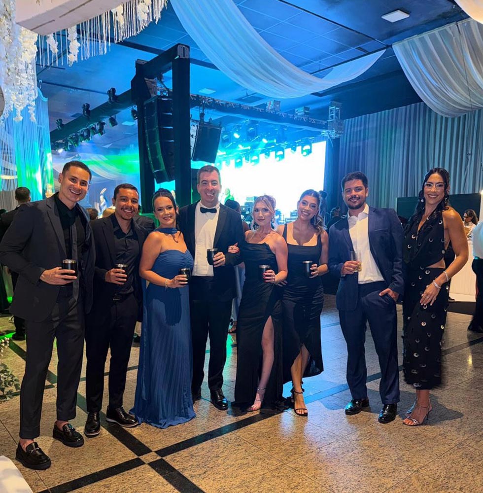 Arthur Bayerl com amigos de turma