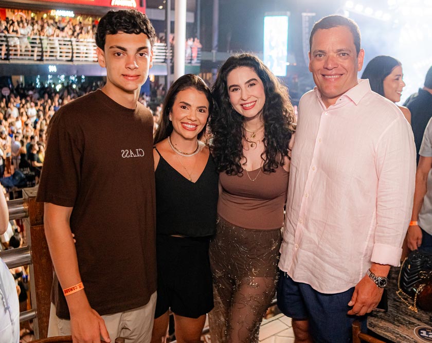 Rafael Lima, Luciana Paiva, Larah Brahim e Thiago Lima