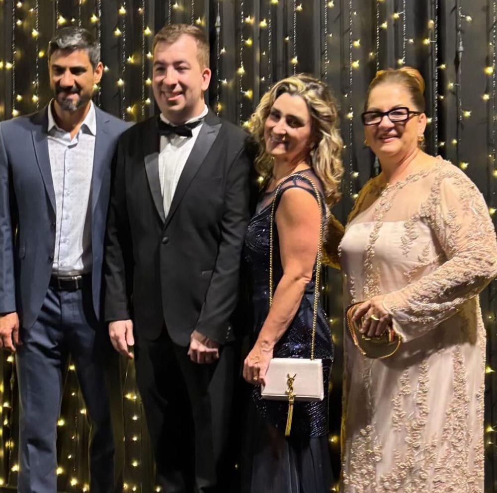 Halen, Arthur ,Marla Marcon e e Bernadeth Bayer