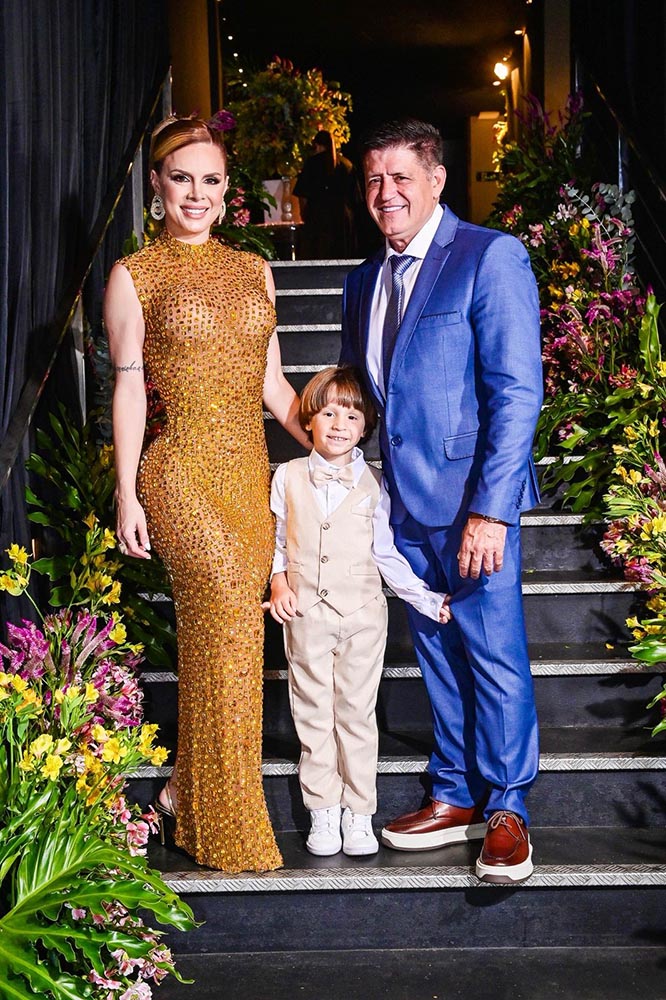 Dayana e Juninho Santos com o filho Miguel